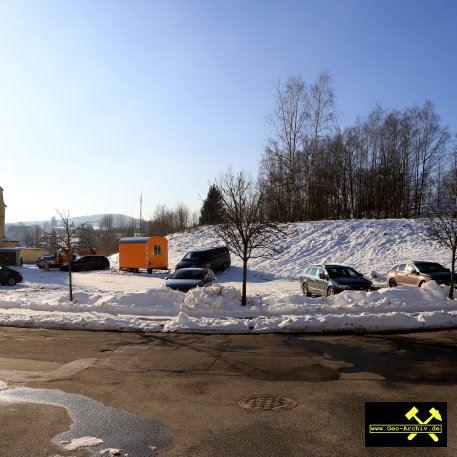 Halde und Fundamentreste im Bereich der Grube Uranus (Schacht 21,21b,21c) Revier Annaberg, Erzgebirge, Sachsen - 8. Februar 2023 (3).JPG